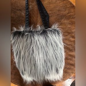 CHINESE LAUNDRY faux fur tote with black straps